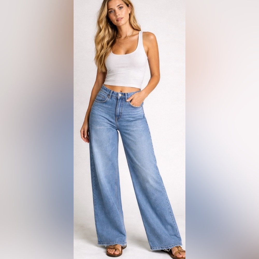 Urban Outfitters BDG Jeans Wide Leg Cotton Ultra High Rise in Light Blue Size 25